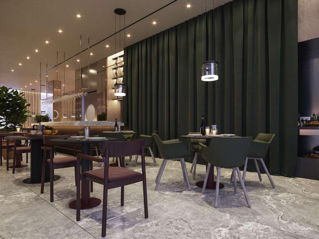 Mercure Prishtina City بريشتاين المطعم الصورة