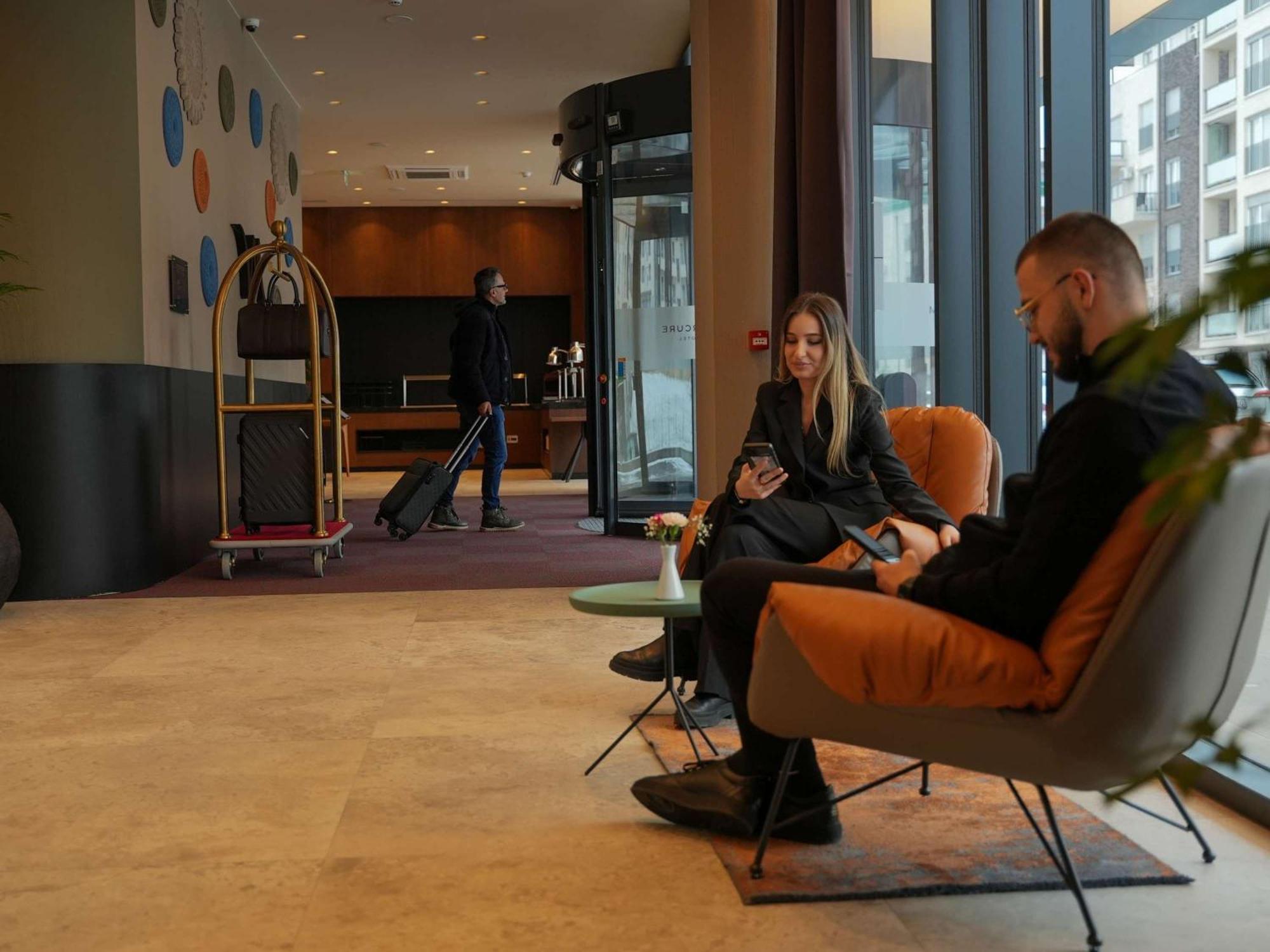 Mercure Prishtina City بريشتاين المظهر الخارجي الصورة