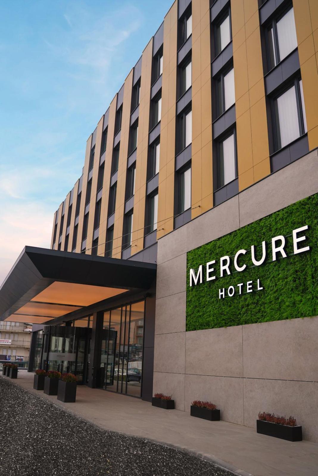 Mercure Prishtina City بريشتاين المظهر الخارجي الصورة