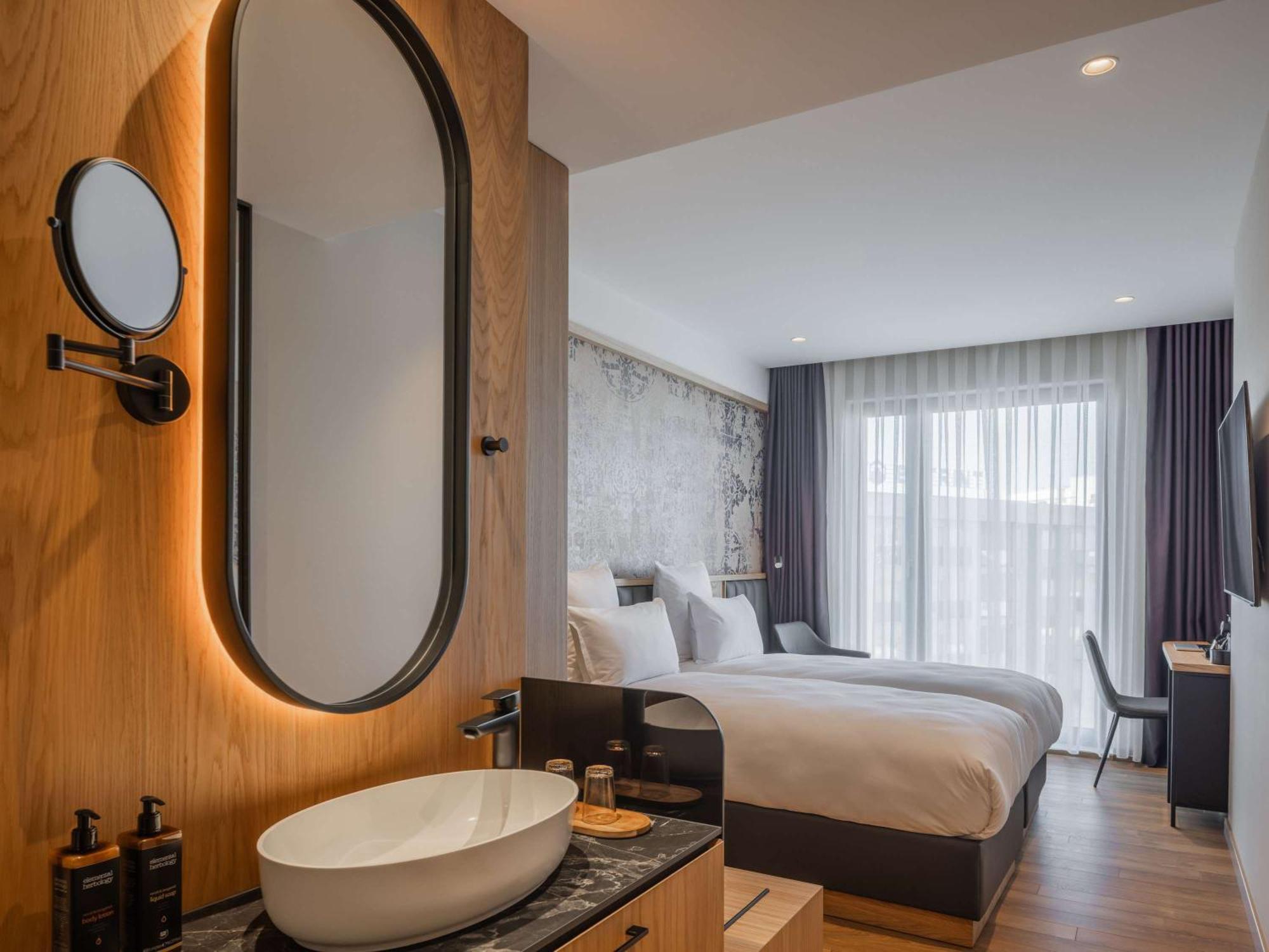 Mercure Prishtina City بريشتاين المظهر الخارجي الصورة