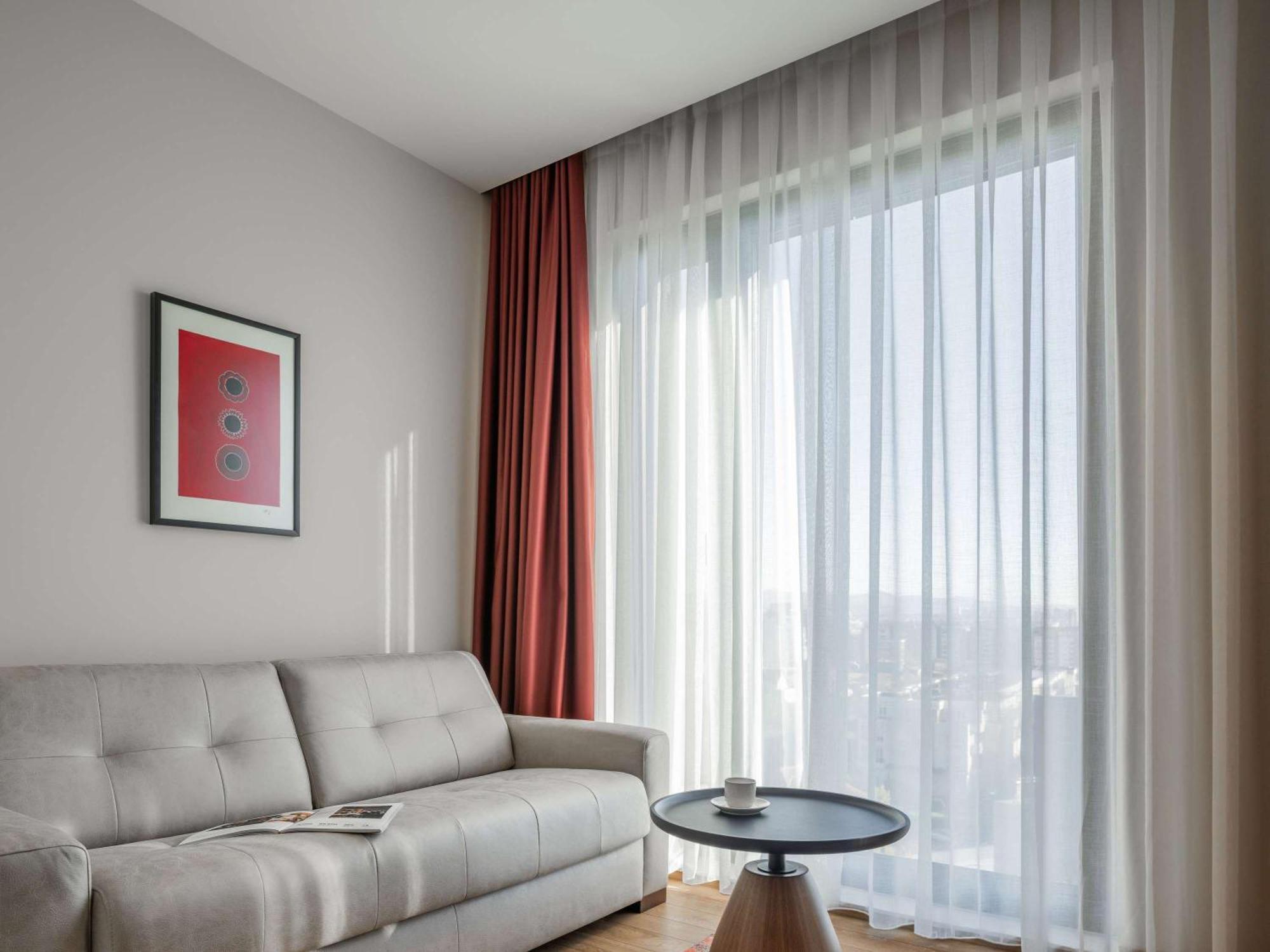 Mercure Prishtina City بريشتاين المظهر الخارجي الصورة