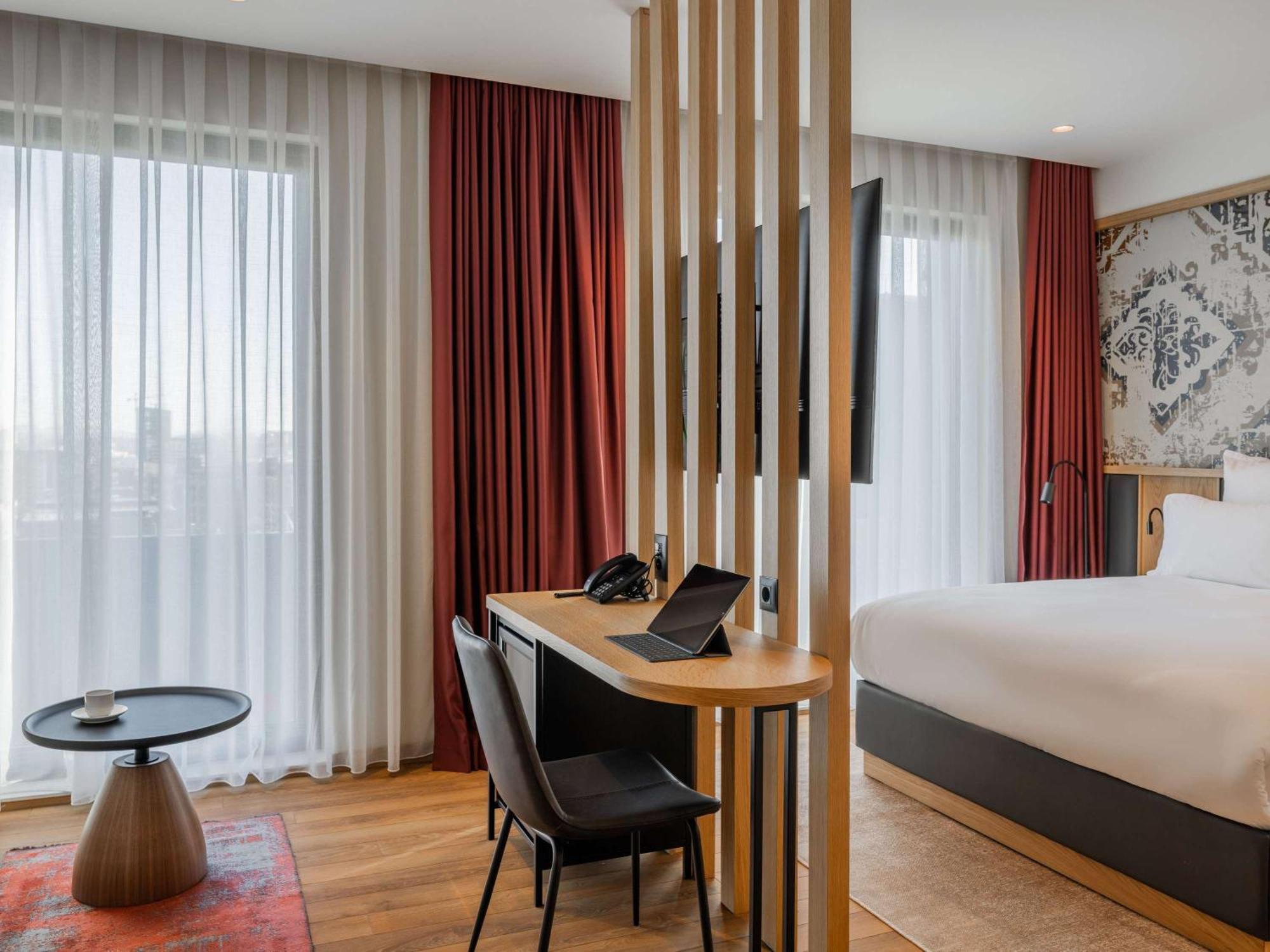 Mercure Prishtina City بريشتاين المظهر الخارجي الصورة