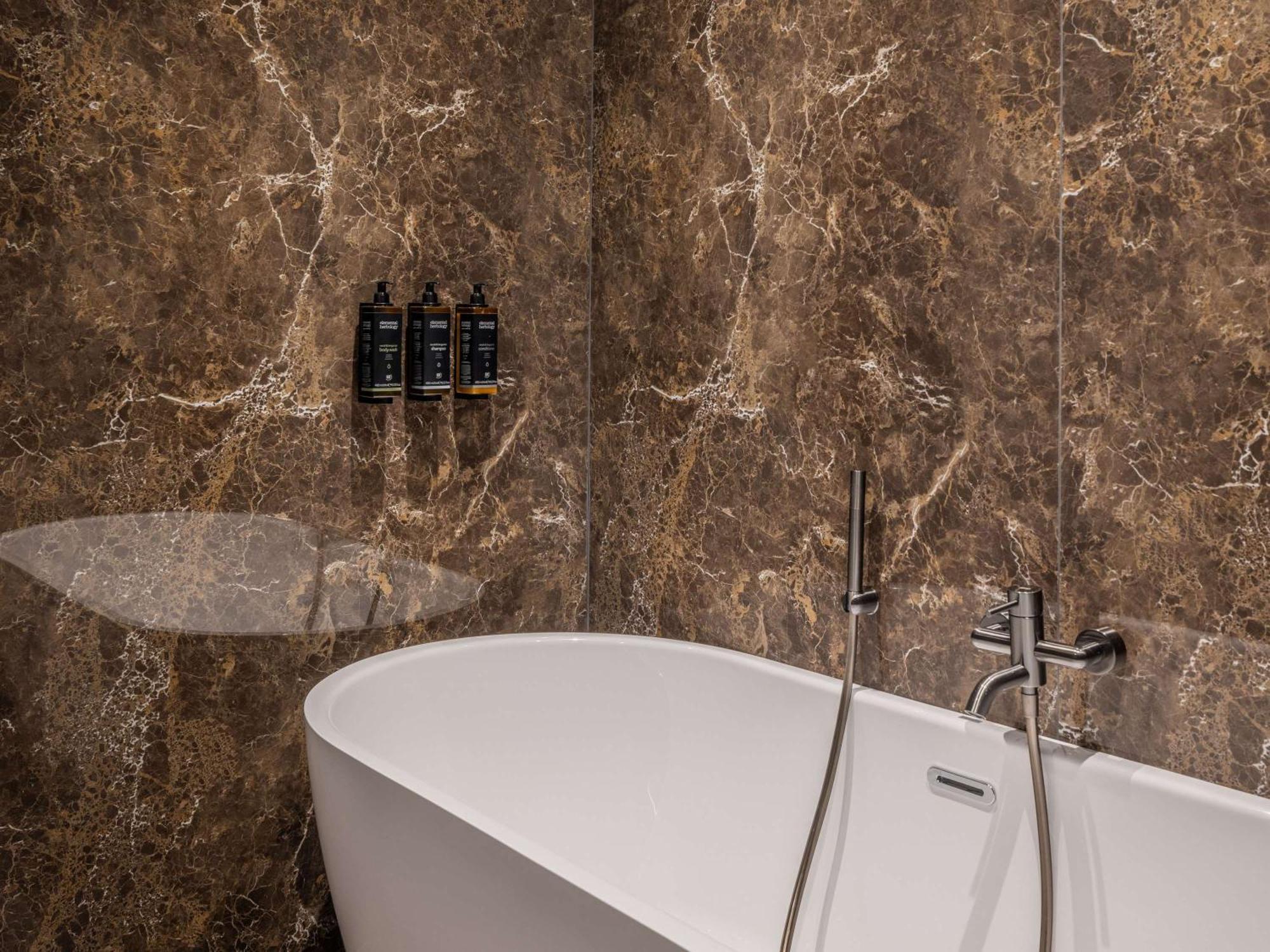 Mercure Prishtina City بريشتاين المظهر الخارجي الصورة